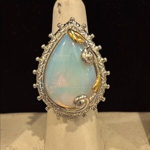 Elegant Moonstone Silver and Gold Teardrop Cocktail Ring Size 6.5